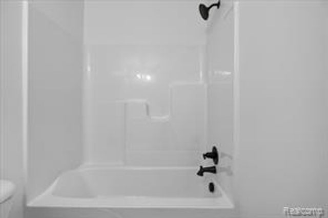 3156 Daisy Way Way, Burton, MI 48519