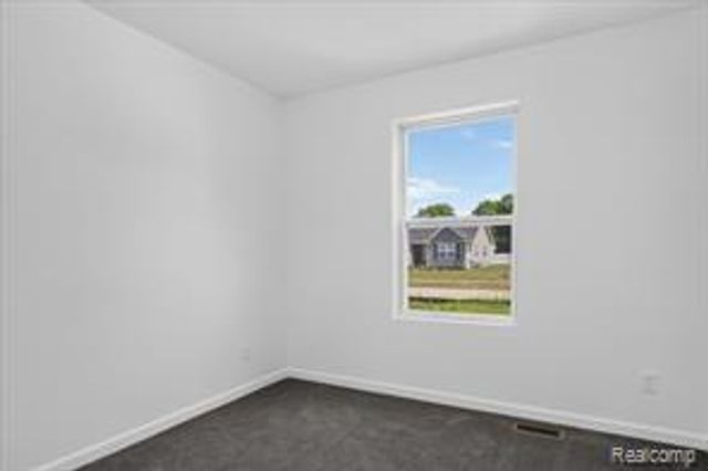 3156 Daisy Way Way, Burton, MI 48519