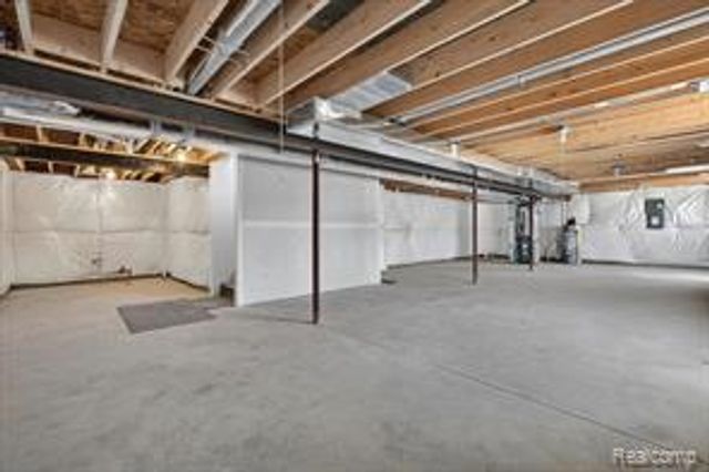 3156 Daisy Way Way, Burton, MI 48519