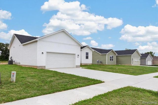 3156 Daisy Way Way, Burton, MI 48519