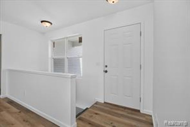 3156 Daisy Way Way, Burton, MI 48519