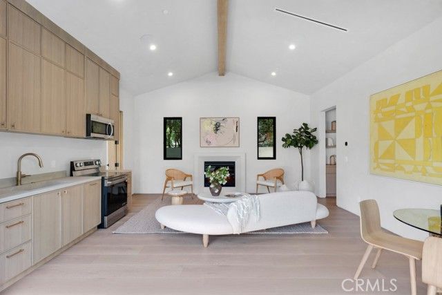 13024 Bloomfield, Studio City (los Angeles), CA 91604