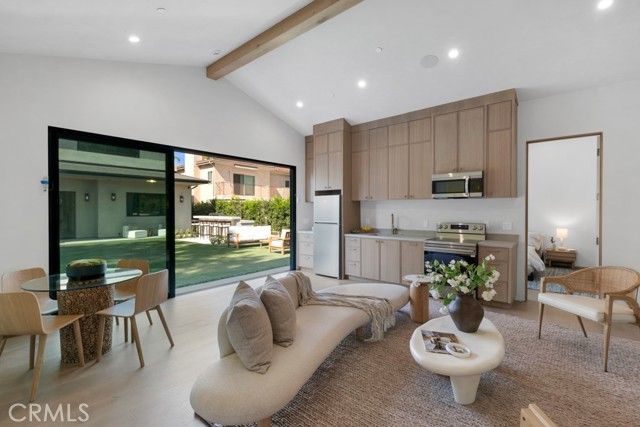 13024 Bloomfield, Studio City (los Angeles), CA 91604