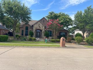 626 Waters Edge Way, Murphy, TX 75094