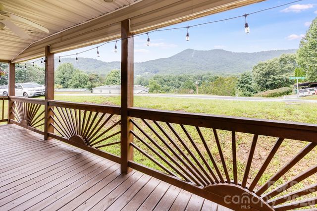 105 Short Meadow Drive, Candler, NC 28715