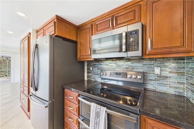 5089 Saratoga Avenue, Cypress, CA 90630