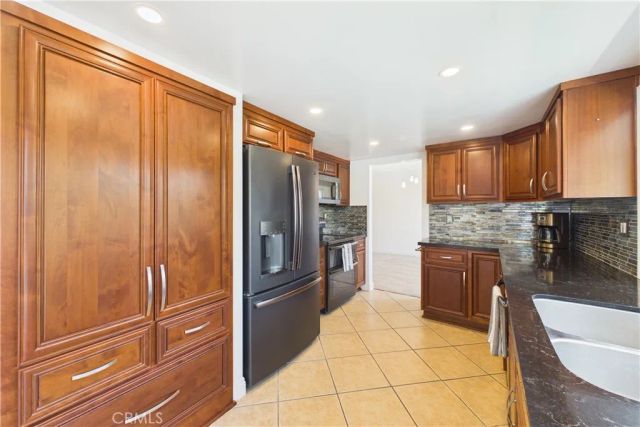 5089 Saratoga Avenue, Cypress, CA 90630