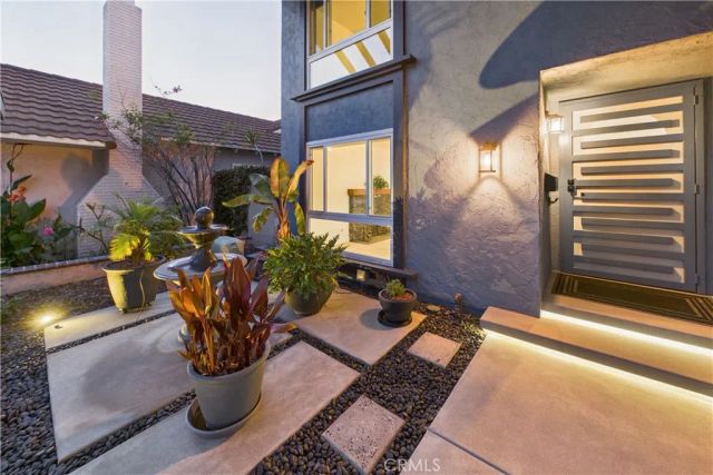 5089 Saratoga Avenue, Cypress, CA 90630