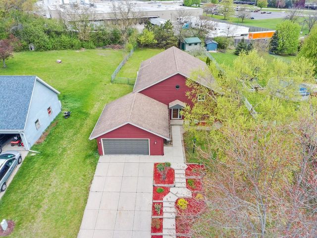 408 Dunford DRIVE, Burlington, WI 53105