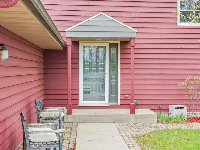 408 Dunford DRIVE, Burlington, WI 53105