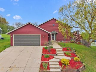 408 Dunford DRIVE, Burlington, WI 53105