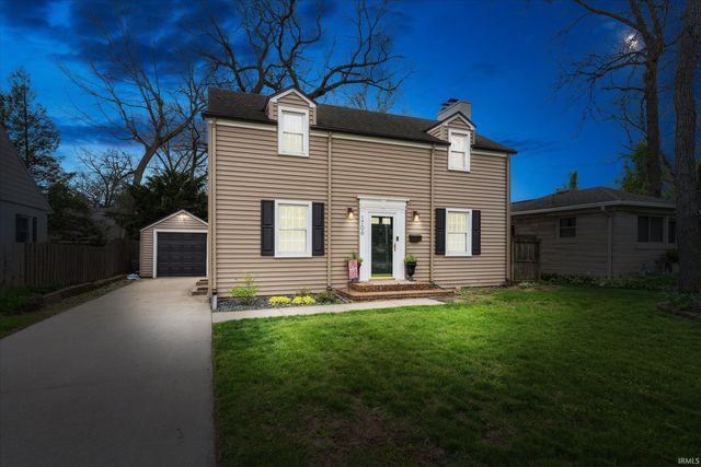 1706 Mckinley Avenue, South Bend, IN 46617