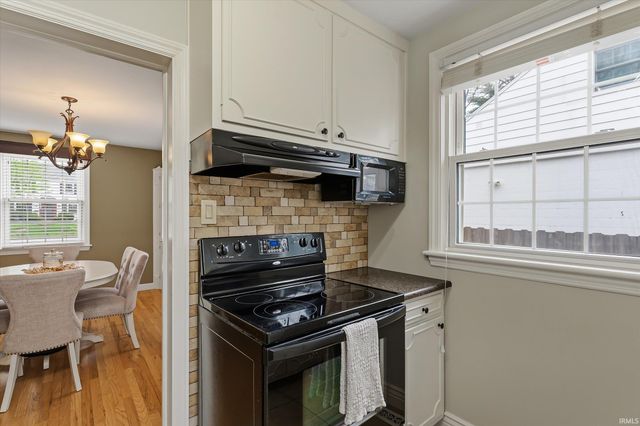 1706 Mckinley Avenue, South Bend, IN 46617