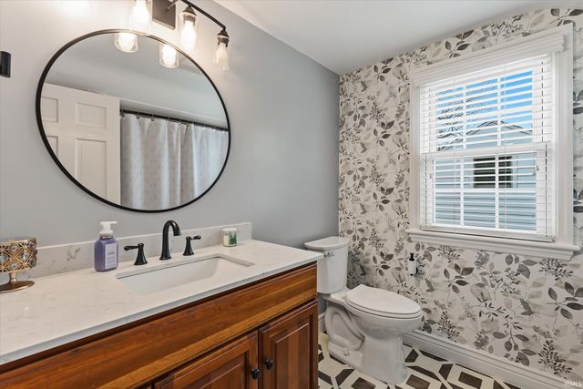 1706 Mckinley Avenue, South Bend, IN 46617