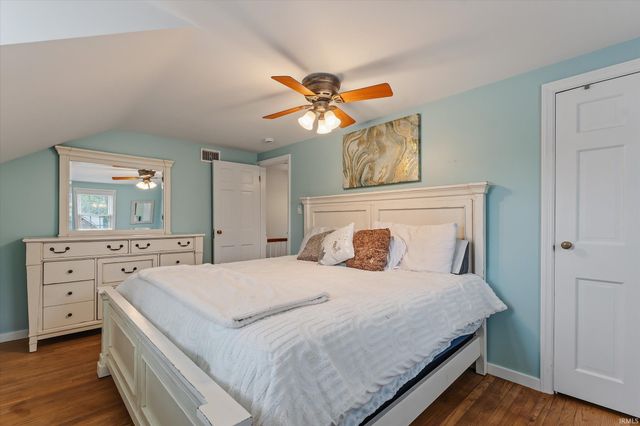 1706 Mckinley Avenue, South Bend, IN 46617