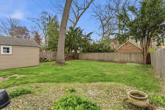 1706 Mckinley Avenue, South Bend, IN 46617