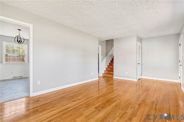 10407 Hollyberry Dr, North Chesterfield, VA 23237