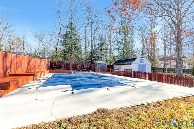 10407 Hollyberry Dr, North Chesterfield, VA 23237