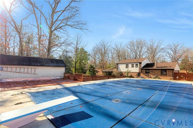 10407 Hollyberry Dr, North Chesterfield, VA 23237