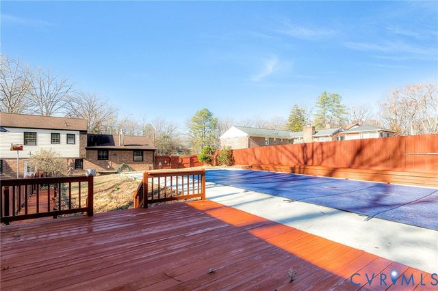 10407 Hollyberry Dr, North Chesterfield, VA 23237