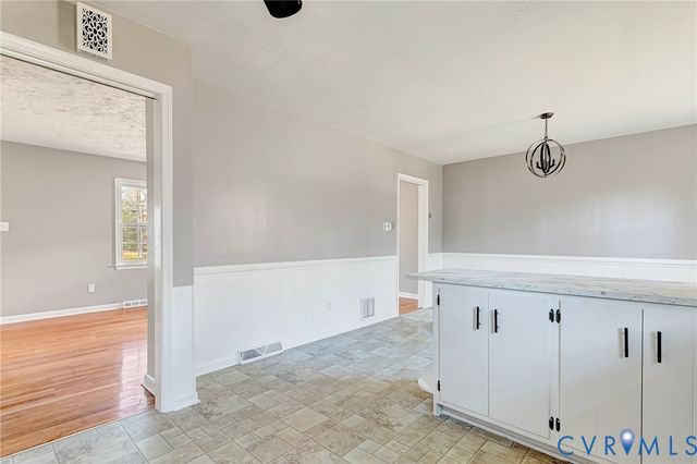 10407 Hollyberry Dr, North Chesterfield, VA 23237