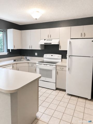 925 Oronoke Road 27G, Waterbury, CT 06708