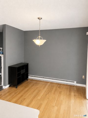 925 Oronoke Road 27G, Waterbury, CT 06708