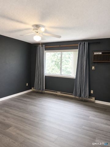 925 Oronoke Road 27G, Waterbury, CT 06708
