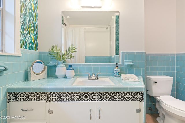 216 Begnaud Drive, Lafayette, LA 70501