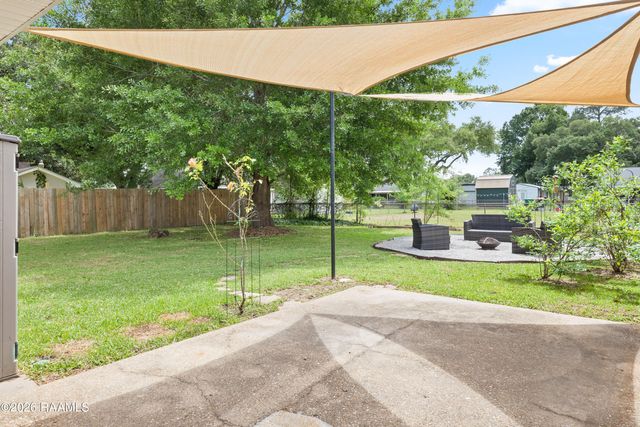 216 Begnaud Drive, Lafayette, LA 70501