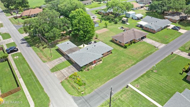 216 Begnaud Drive, Lafayette, LA 70501