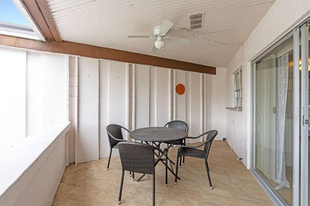 3 Greenway Village North 209, Royal Palm Beach, FL 33411