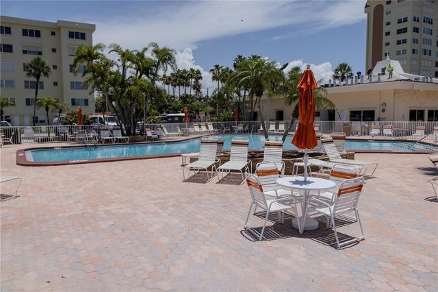 4525 COVE CIRCLE 1107, St Petersburg, FL 33708