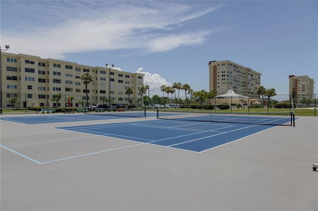4525 COVE CIRCLE 1107, St Petersburg, FL 33708