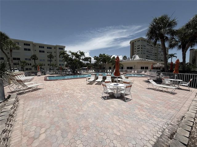 4525 COVE CIRCLE 1107, St Petersburg, FL 33708
