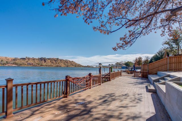 16 S Lakeshore Drive, Ransom Canyon, TX 79366