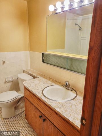 553 1st Avenue S, South Saint Paul, MN 55075