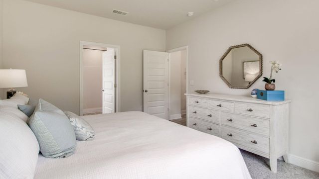 5751 Dearing Street, Crestview, FL 32539
