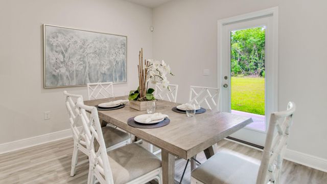 5751 Dearing Street, Crestview, FL 32539