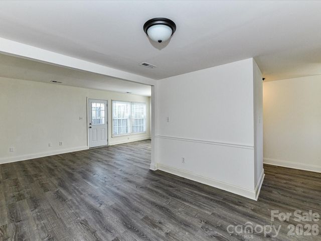 8322 Knights Bridge Road, Charlotte, NC 28210