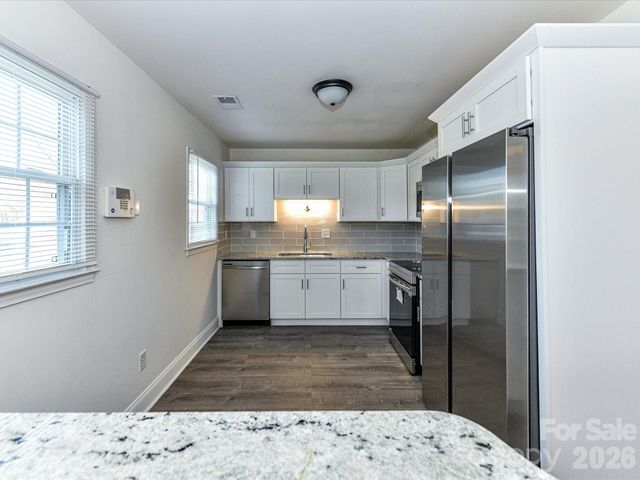 8322 Knights Bridge Road, Charlotte, NC 28210