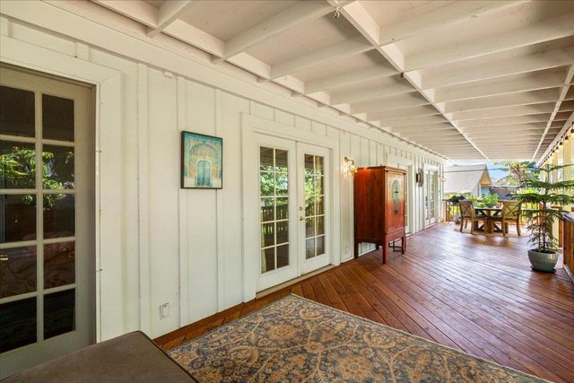 233 Kahiko St, Paia, HI 96779