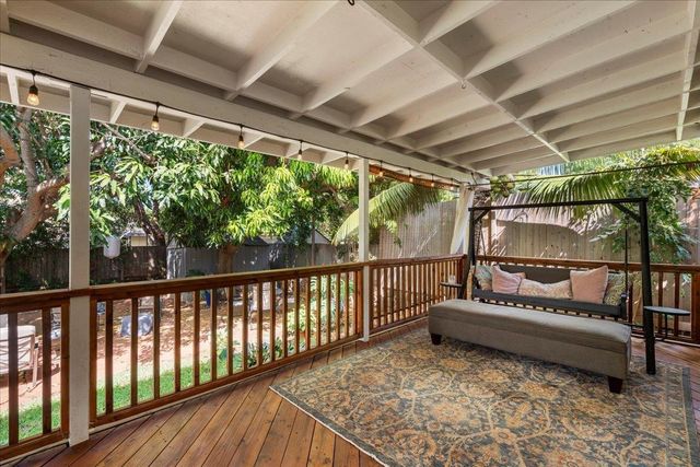 233 Kahiko St, Paia, HI 96779