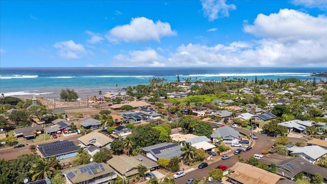 233 Kahiko St, Paia, HI 96779