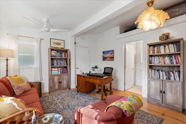 233 Kahiko St, Paia, HI 96779