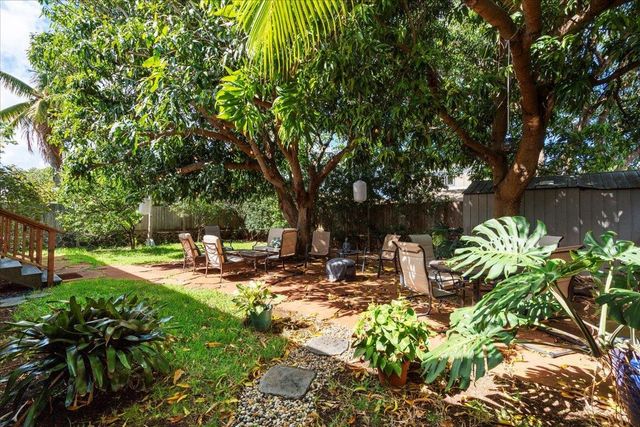 233 Kahiko St, Paia, HI 96779