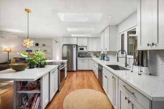 233 Kahiko St, Paia, HI 96779