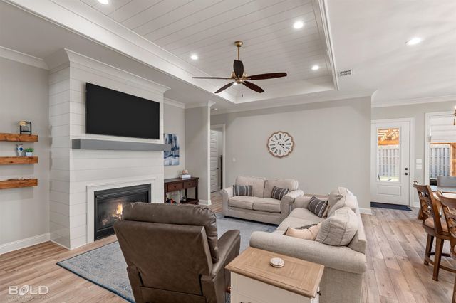 438 Stacey Lane, Bossier City, LA 71111