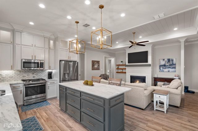 438 Stacey Lane, Bossier City, LA 71111