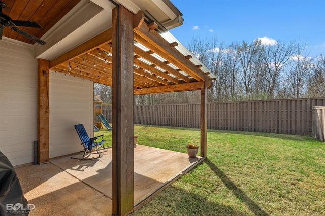 438 Stacey Lane, Bossier City, LA 71111